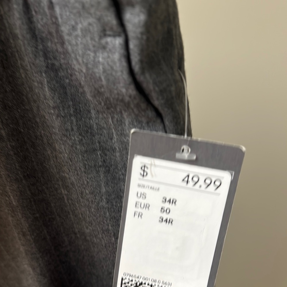 H&M NWT Gray Dress Pants Pinstripe with Textured Fabric and Tapered Fit - Picture 5 of 9